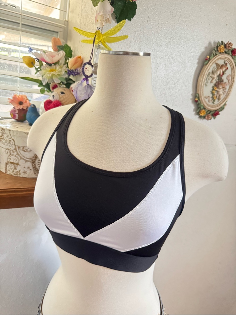 Victoria's Secret Black & White Sports Bra size m